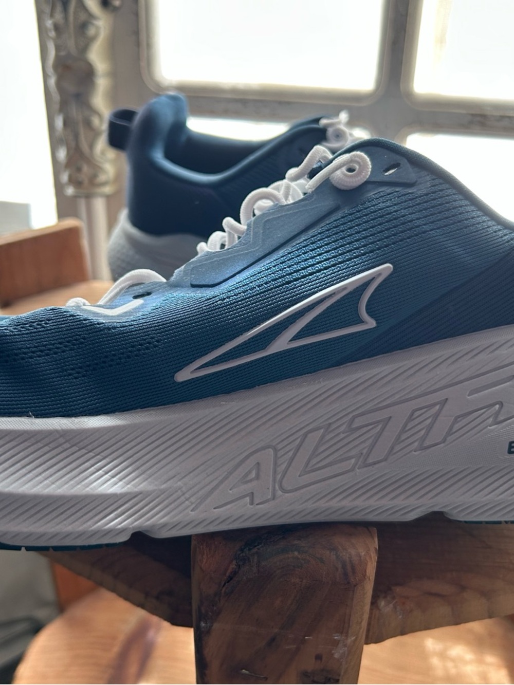 Altra Men's Ecoflo Sport Comfort Running Shoes Blue size 10 like new - Picture 4 of 10